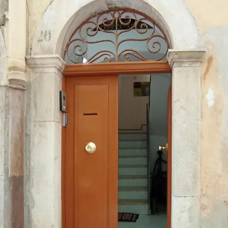 Blu Caboto Apartment *